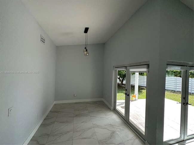 Building Photo - 14568 SW 142nd Ct Cir S