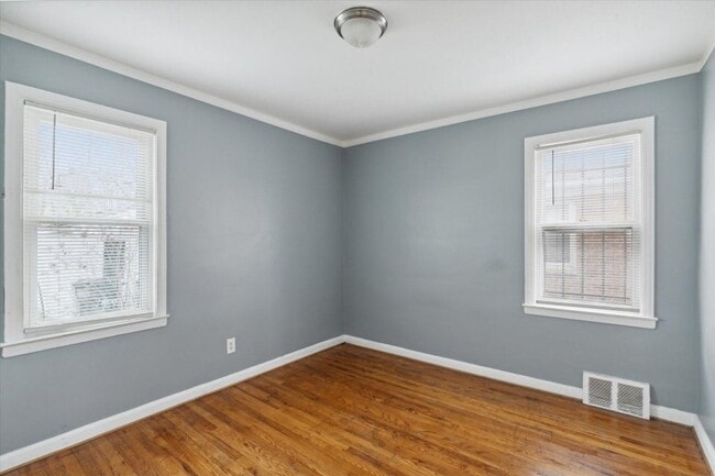 Building Photo - 19007 Kentfield St