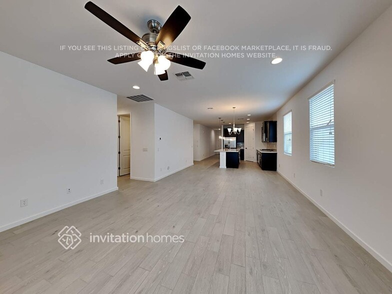 Building Photo - 17660 W Fetlock Trl