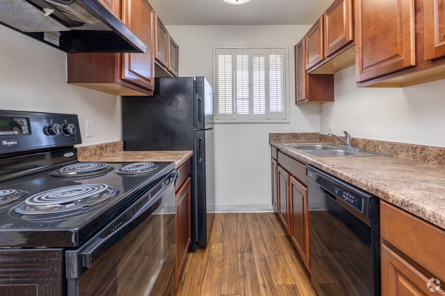 1BR, 1BA - 720SF - Kitchen - Valley View Apartments