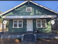 Building Photo - 915 S 10th St