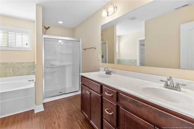 Building Photo - 937 Liberty Ln