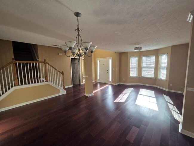 Building Photo - 1465 Stoneleigh Way