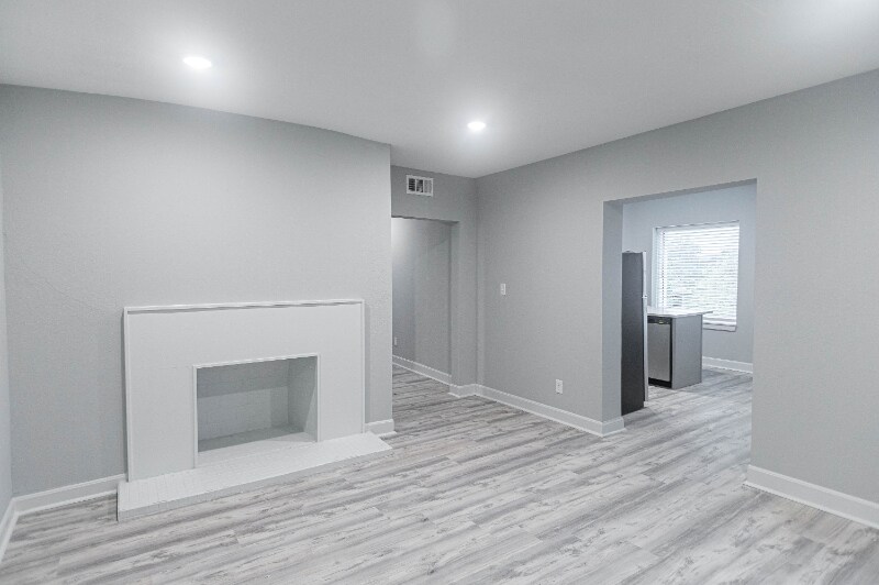 Building Photo - 1207 E Armour Blvd
