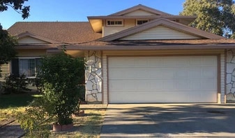 Building Photo - 6725 Casa del Sol Way