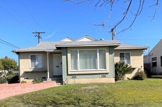 Building Photo - 5703 Silva St