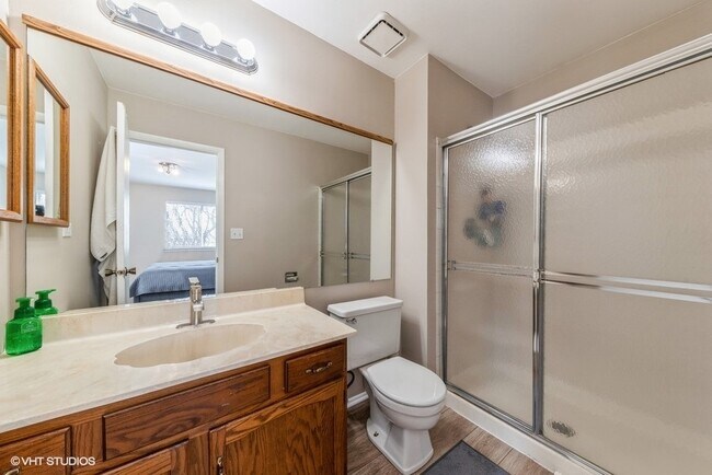 Building Photo - 607 Stone Cir Ct