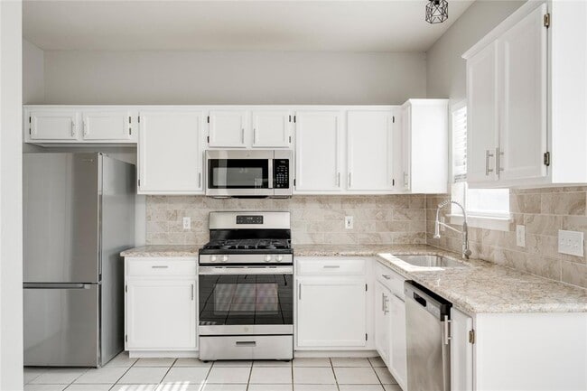 Building Photo - 13441 Gent Dr