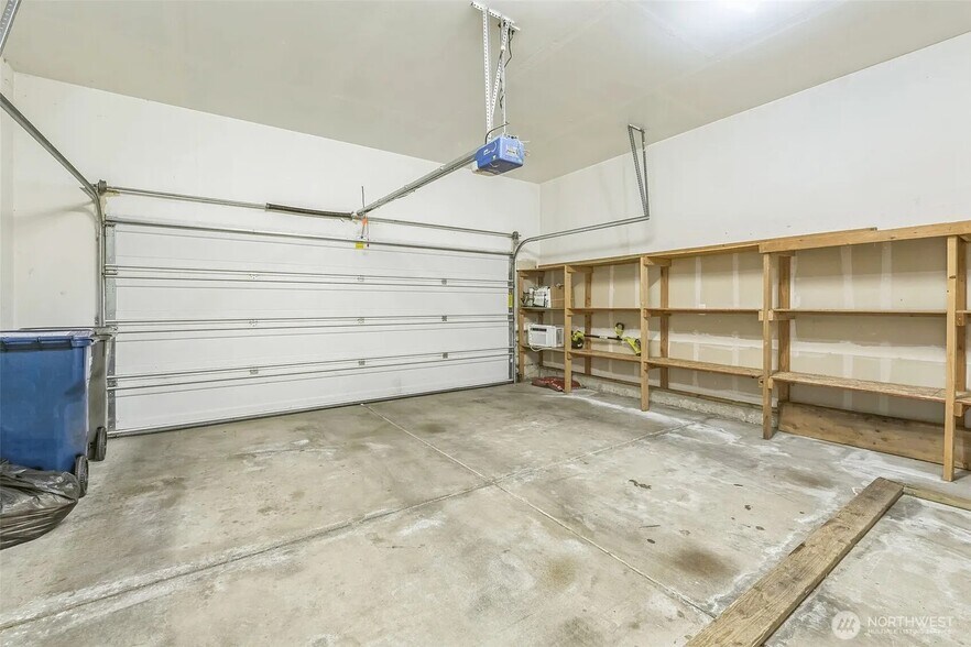 Building Photo - 1418 51st St NE