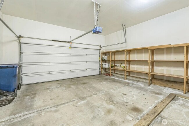 Building Photo - 1418 51st St NE