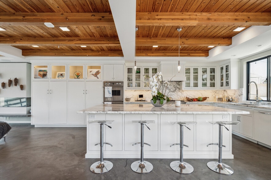 Building Photo - 15 Gate 6 1/2 Rd