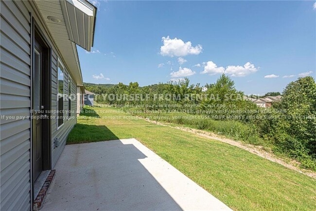 Building Photo - 968 S Brambling Ln