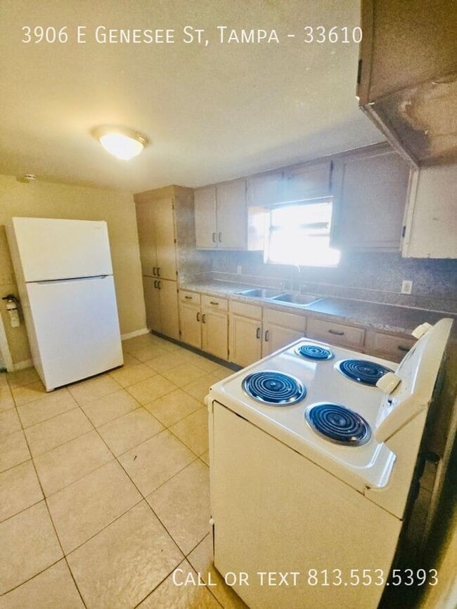 Building Photo - 3906 E Genesee St