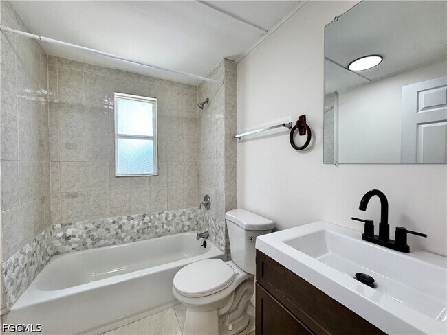Building Photo - 1275 Gramac Dr