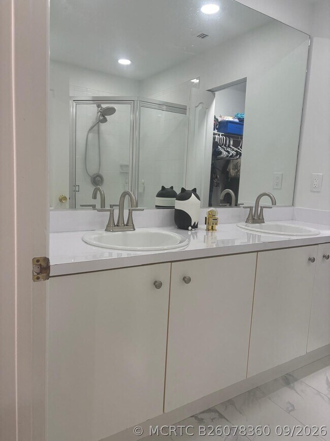 Building Photo - 4770 NW 57th Pl
