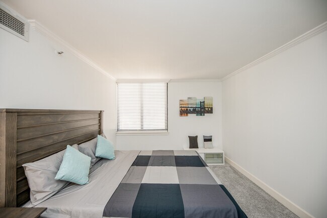 Building Photo - 3525 Sage Rd