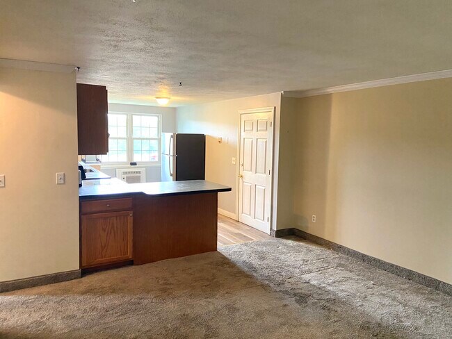 Building Photo - 54 Westville Rd