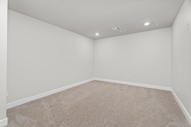Building Photo - 24126 Orchard Oriole Ct