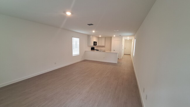 Building Photo - NEWLY BUILT 3 bedroom 2.5 Bath! *1.5 MONTH...