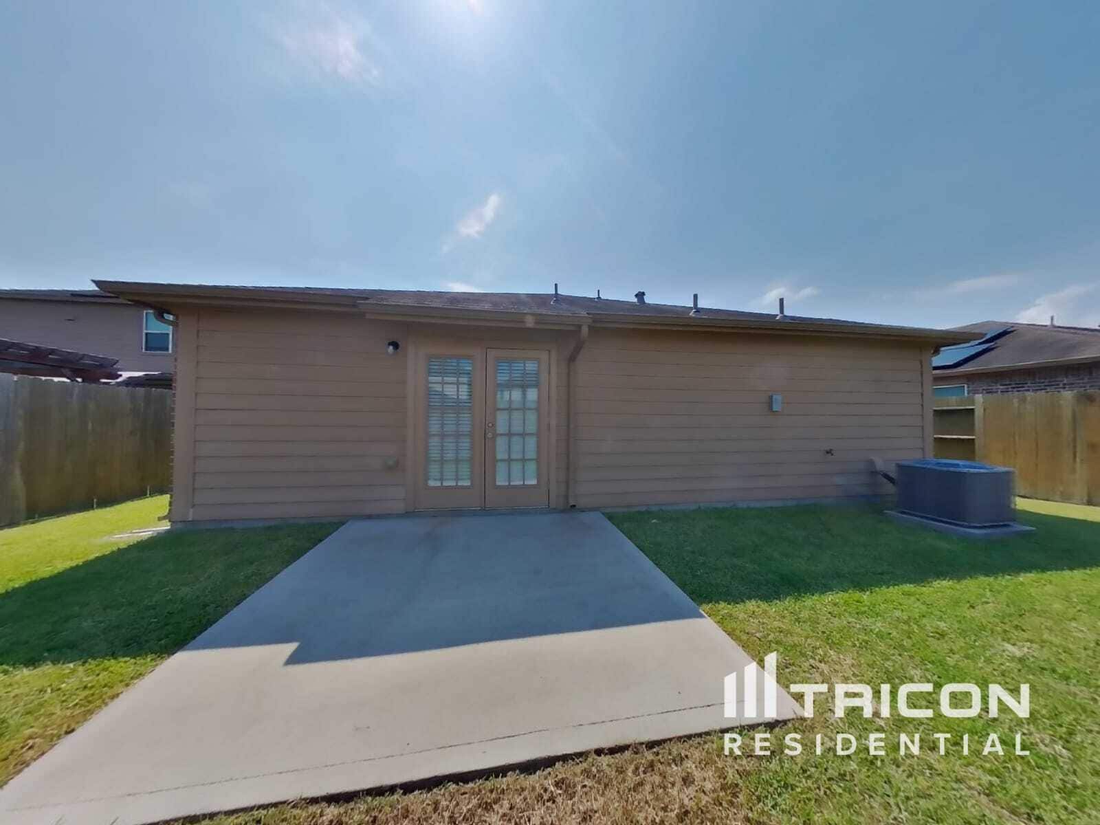 Building Photo - 2417 Regatta Ln