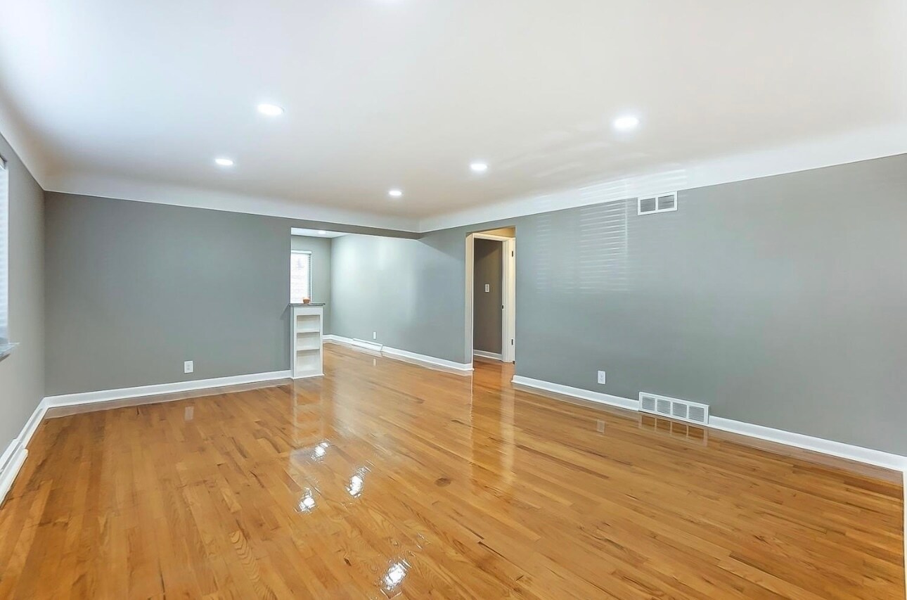 Building Photo - 4936 Kelsch Ln