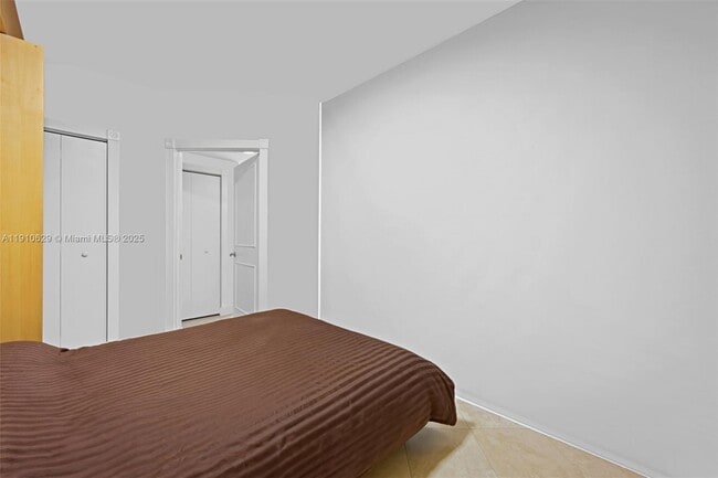 Building Photo - 4779 Collins Ave