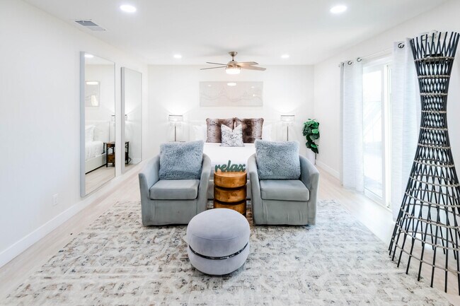 Building Photo - 79361 Port Royal Ave