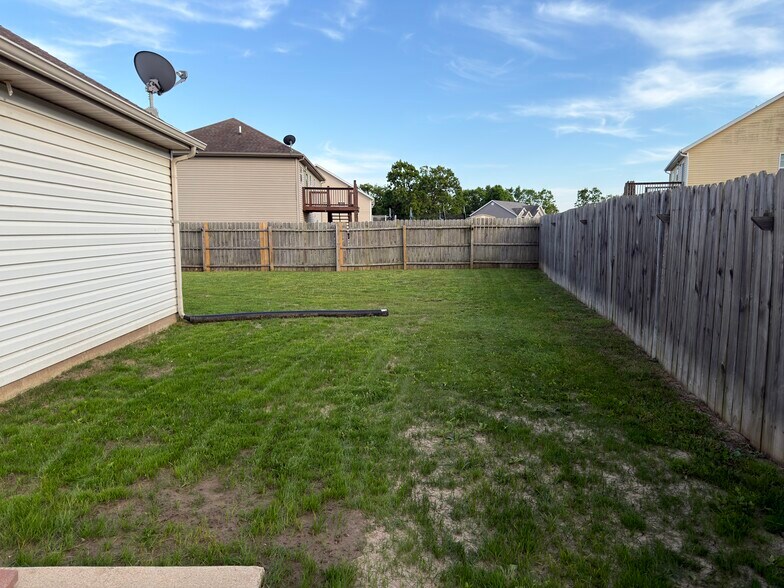 Building Photo - 23247 Righteous Ln