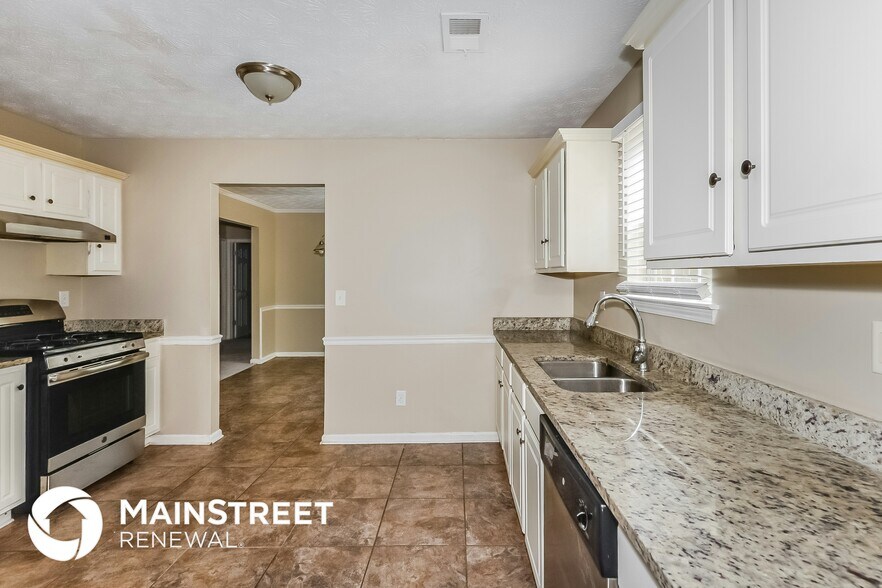 Building Photo - 315 Lacebark Ln