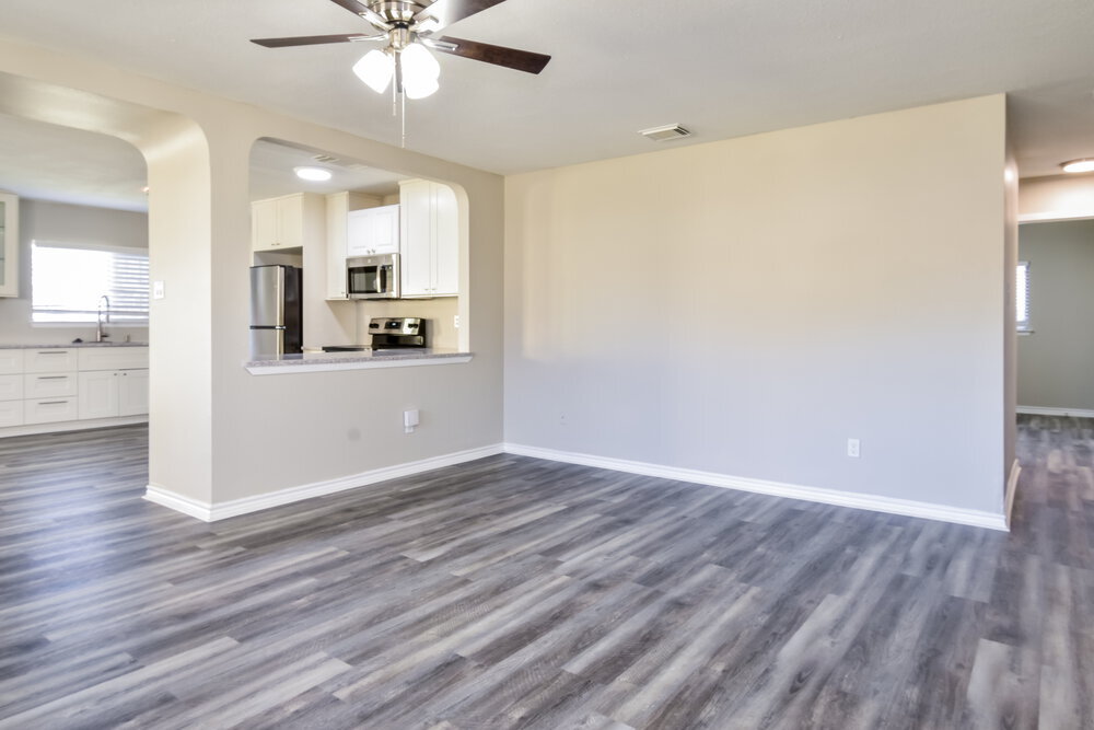 Building Photo - 8115 Maple Meadow Dr