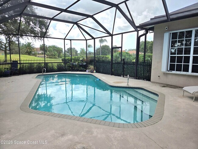 Building Photo - 988 Wildwood Dr