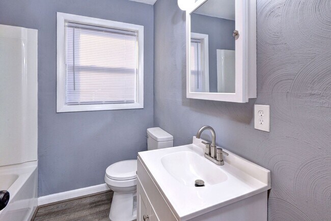 Building Photo - Call Eric Thompson at (757) 685-3172 for more information