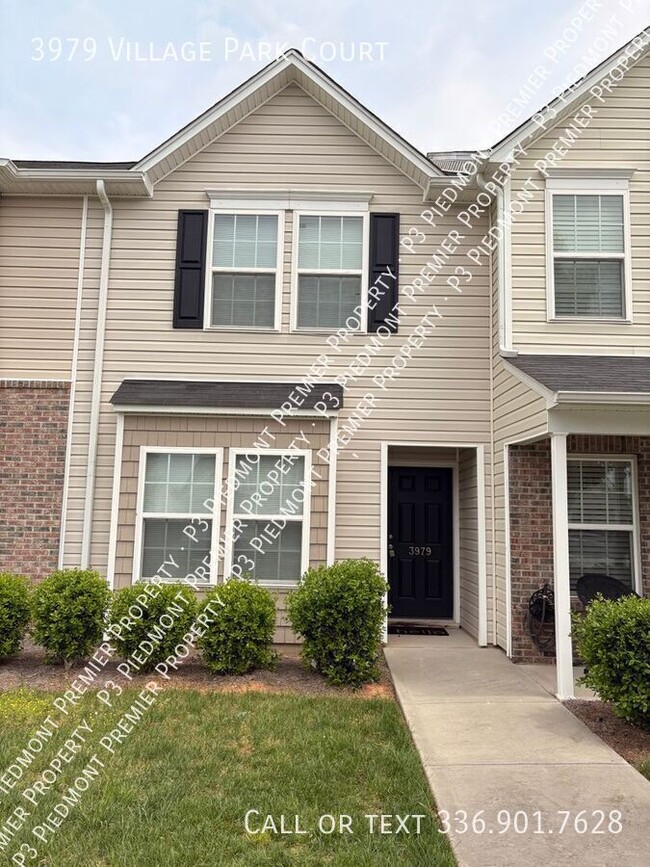 Building Photo - 3979 Village Park Ct