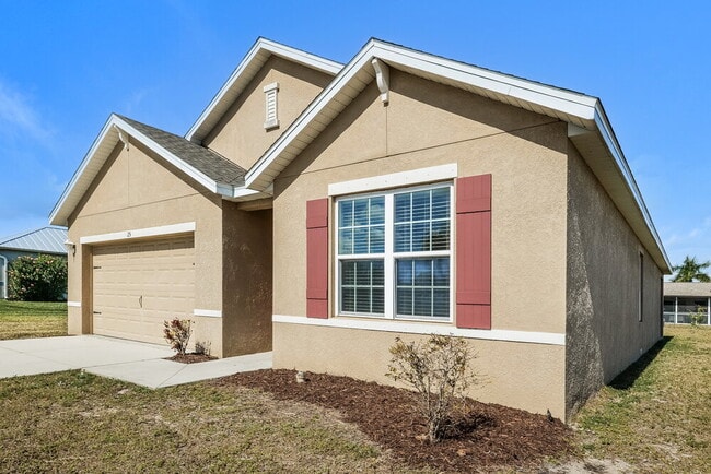 Building Photo - 25 SW 19th Terrace