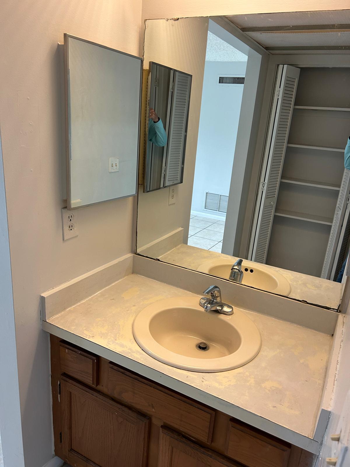 Building Photo - 6742 Periwinkle Dr