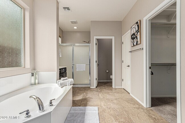 Building Photo - 7657 S Debra Dr