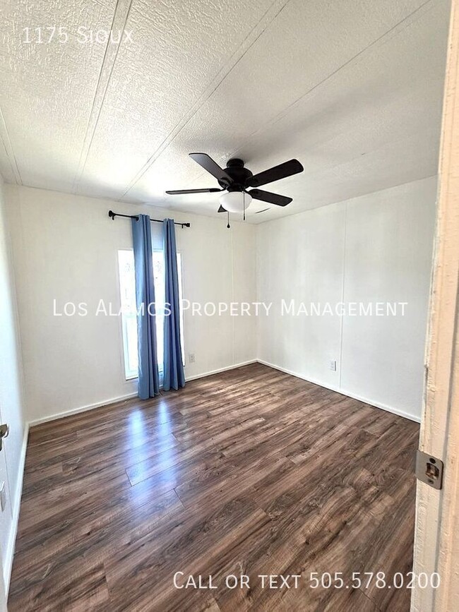 Building Photo - 1175 Sioux-