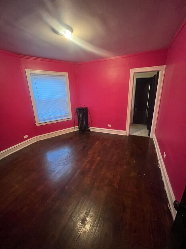 Building Photo - 7346 S Phillips Ave