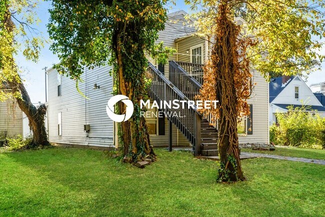 Building Photo - 3 Bedroom Pet-Friendly Home in Louisville,...