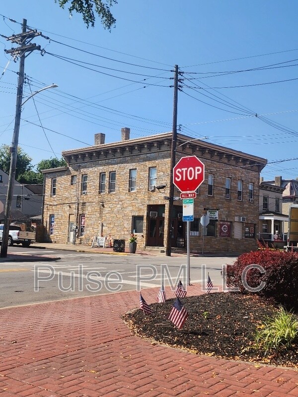 Building Photo - 638-640-640 6th Ave