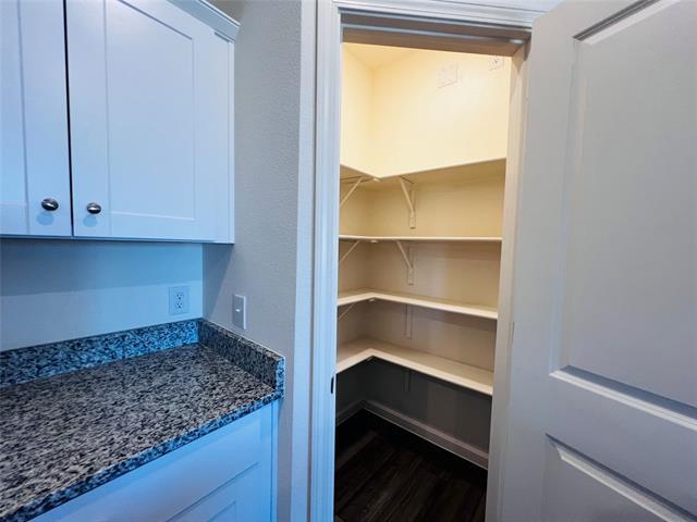 Building Photo - 2217 Pioneer Dr