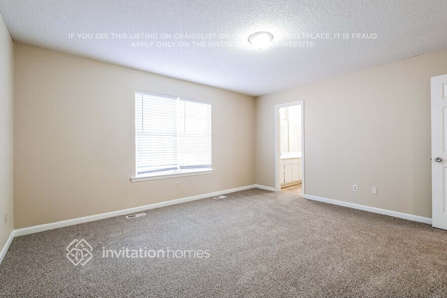 Building Photo - 6317 Mitchell Creek Dr