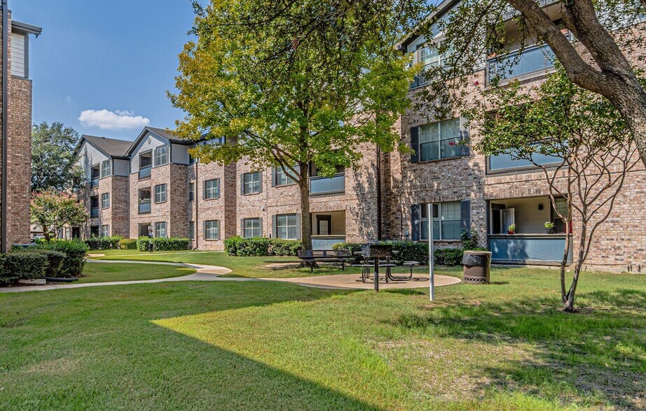 Building Photo - The Cesera 55+ Apartments