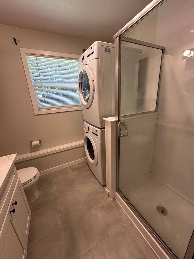 Building Photo - Charming 3 bedroom home in desirable Puyallup