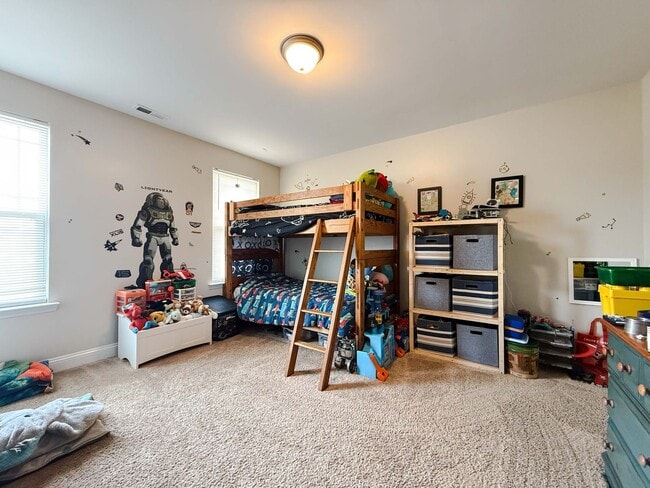 Building Photo - 3935 Standardbred Dr