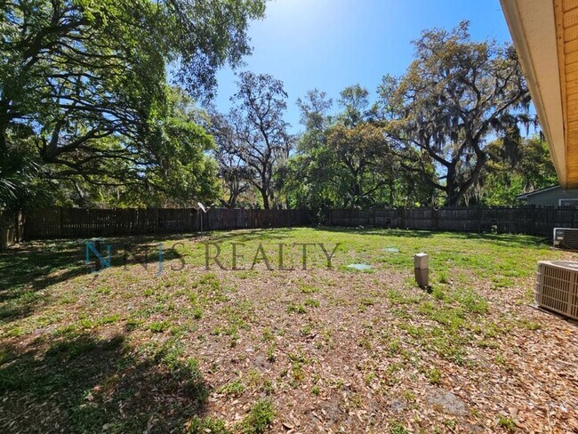 Building Photo - 8342-8344 Afton