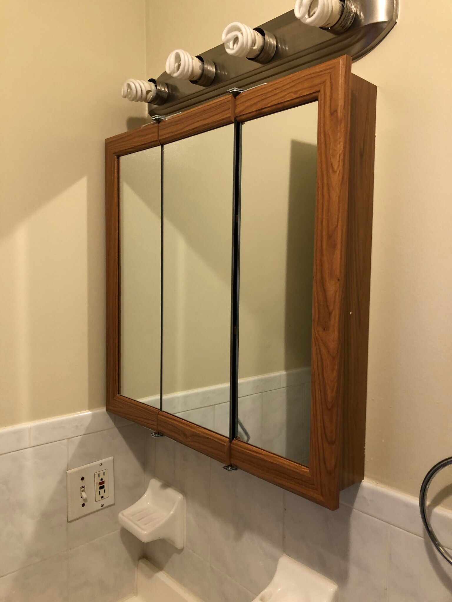 Building Photo - 91 Delavan Ave