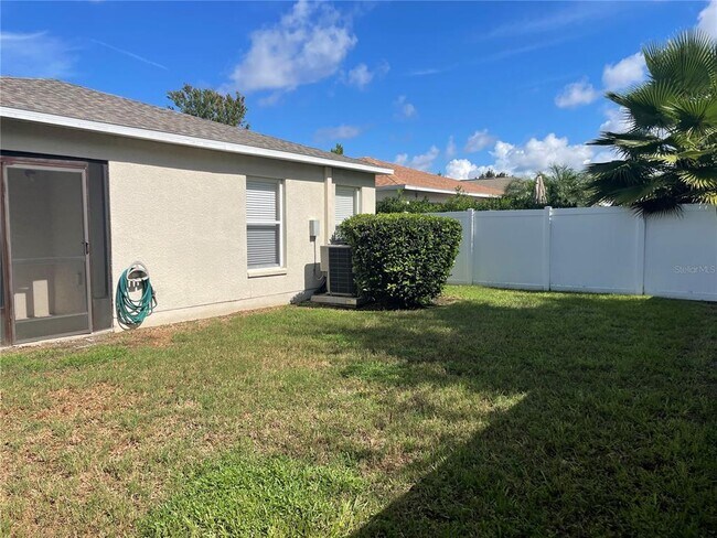 Building Photo - 7714 Carriage Pointe Dr