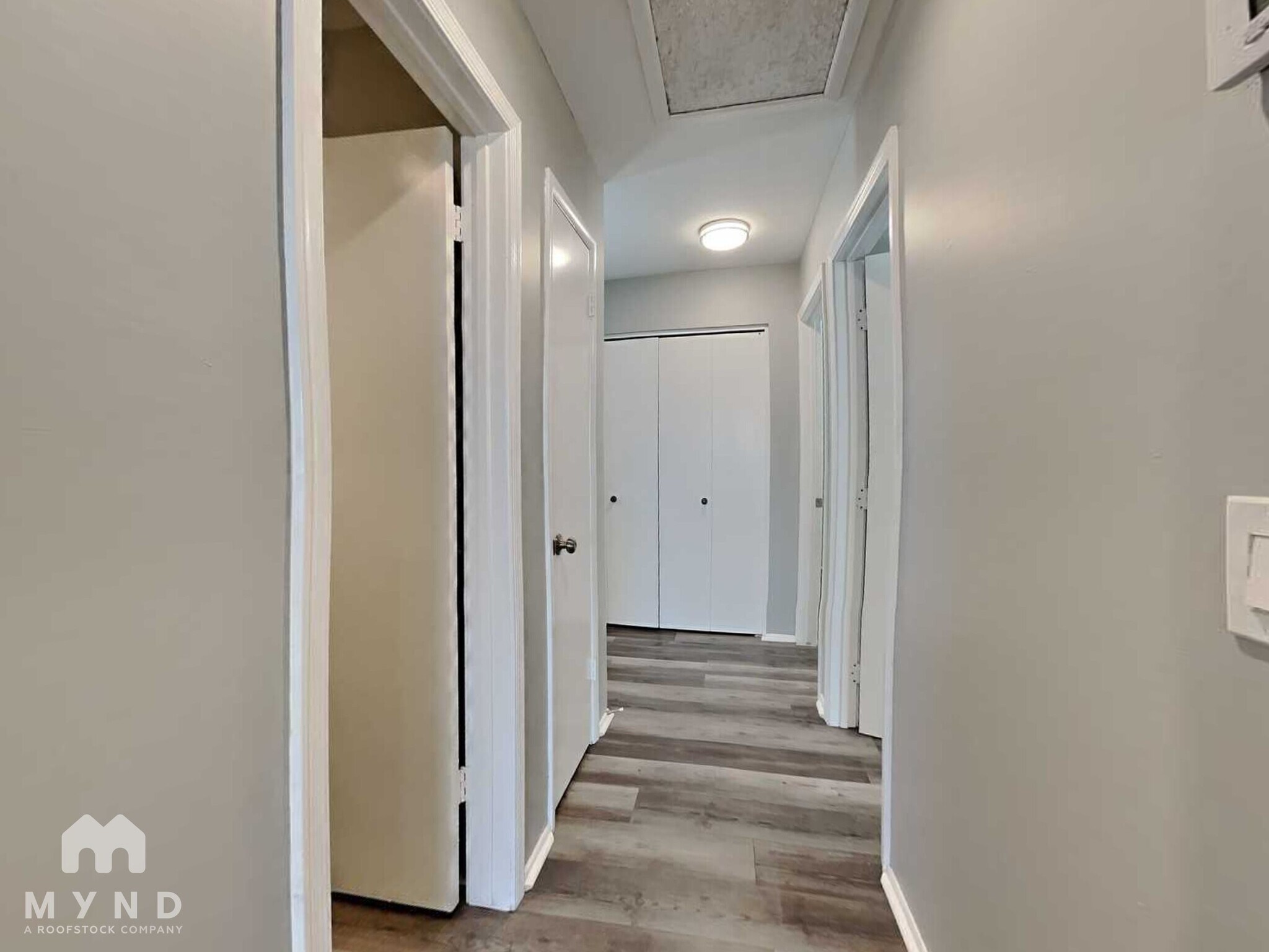 Building Photo - 7210 W Krall St