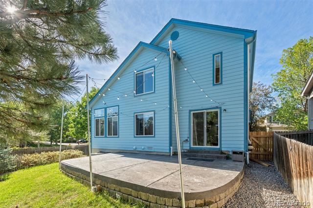 Building Photo - 16100 White Hawk Dr